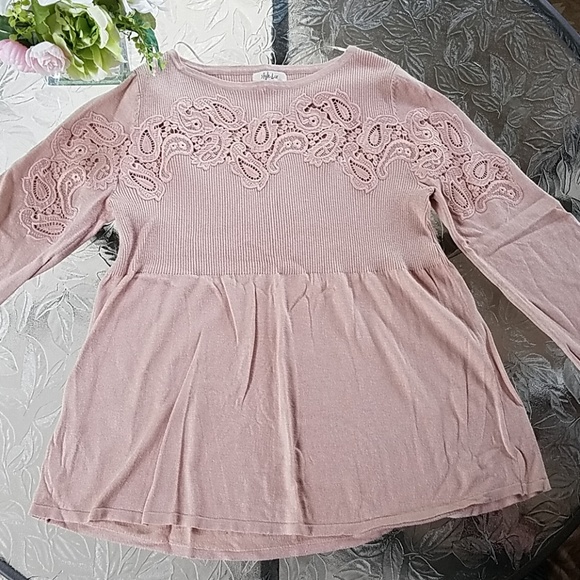 Style & Co. Sweaters - Cute sweater 🌻